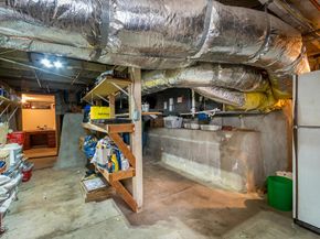 1955 N Los Robles Avenue, Pasadena CA 91104