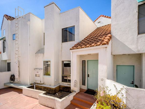 1340 Glenwood Road 17, Glendale CA 91201