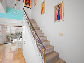 1340 Glenwood Road 17, Glendale CA 91201
