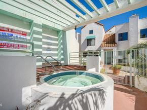 1340 Glenwood Road 17, Glendale CA 91201