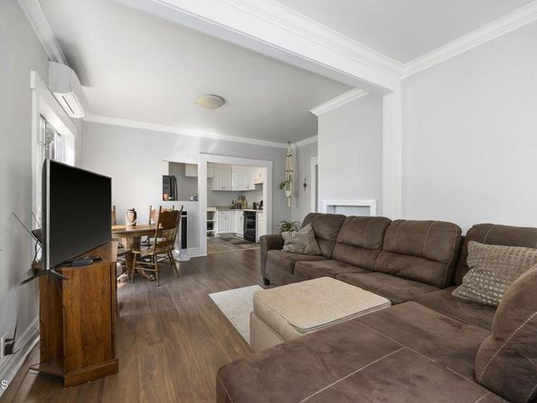 1065 E Mountain Street, Pasadena CA 91104