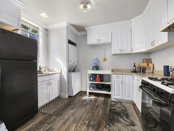1065 E Mountain Street, Pasadena CA 91104