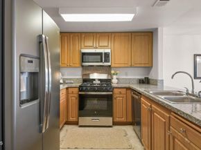 200 N 5TH Street 311, Alhambra CA 91801