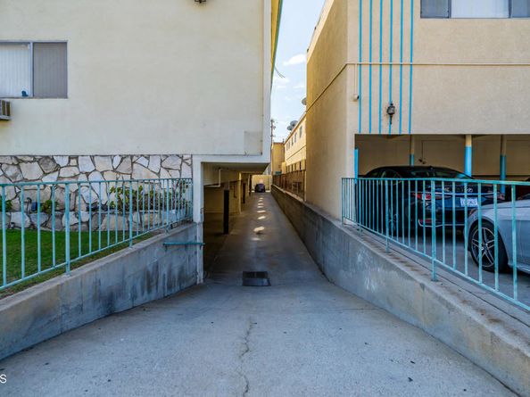 214 E Chevy Chase Drive Drive, Glendale CA 91205