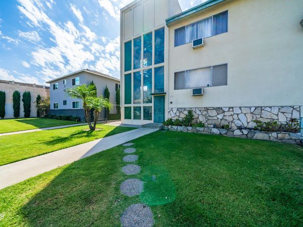 214 E Chevy Chase Drive Drive, Glendale CA 91205