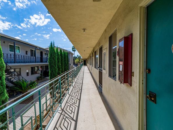 214 E Chevy Chase Drive Drive, Glendale CA 91205