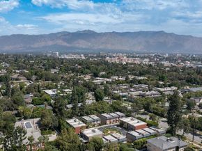 1105 S Orange Grove Boulevard, Pasadena CA 91105