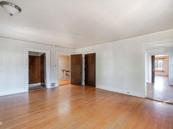 237 W State Street, Pasadena CA 91105