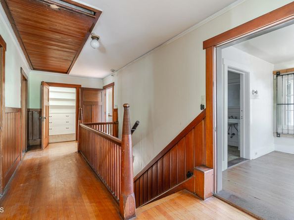 237 W State Street, Pasadena CA 91105