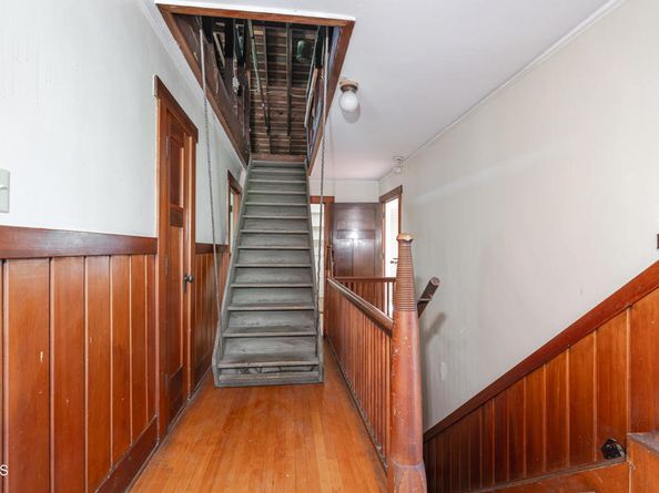 237 W State Street, Pasadena CA 91105