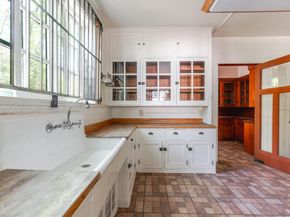 237 W State Street, Pasadena CA 91105