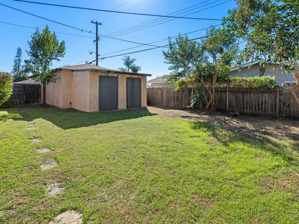 2572 Grove Street, La Verne CA 91750