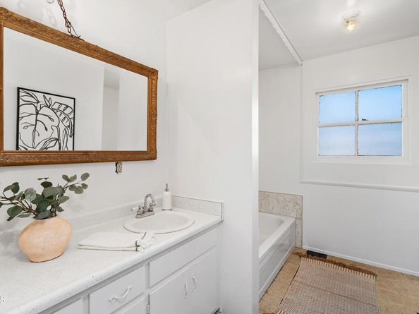 2572 Grove Street, La Verne CA 91750