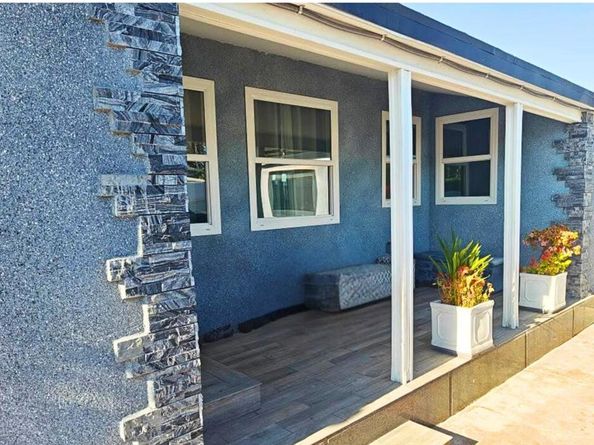 11080 De Foe Avenue, Pacoima CA 91331