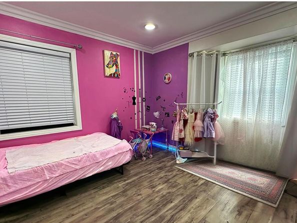 11080 De Foe Avenue, Pacoima CA 91331