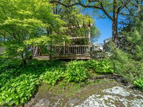 51 Glen Road, Greenwich CT 06830