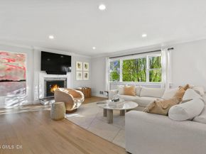 6 Meadowbank Road, Old Greenwich CT 06870