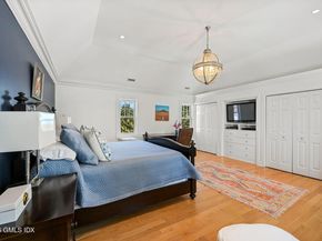 16 Summit Road, Riverside CT 06878