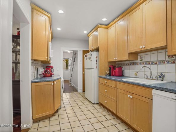 188 Hamilton Avenue, Greenwich CT 06830