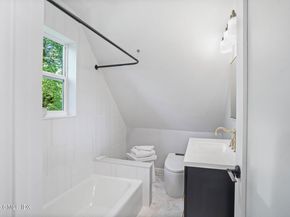 546 Lake Avenue, Greenwich CT 06830