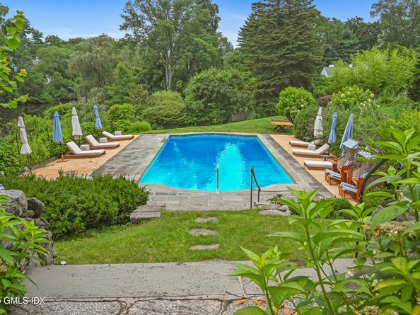 546 Lake Avenue, Greenwich CT 06830