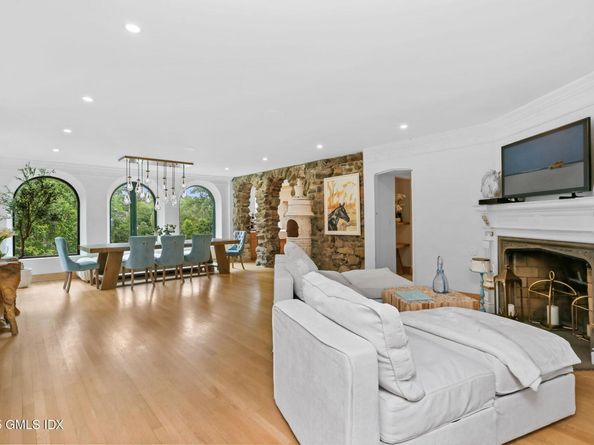 546 Lake Avenue, Greenwich CT 06830