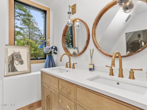 546 Lake Avenue, Greenwich CT 06830