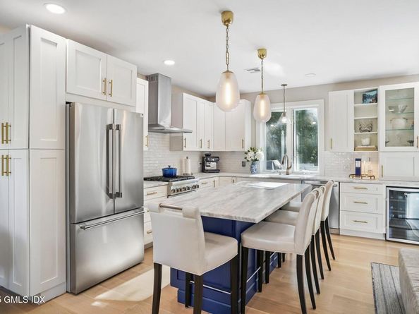 546 Lake Avenue, Greenwich CT 06830