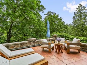 546 Lake Avenue, Greenwich CT 06830