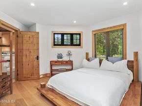 546 Lake Avenue, Greenwich CT 06830