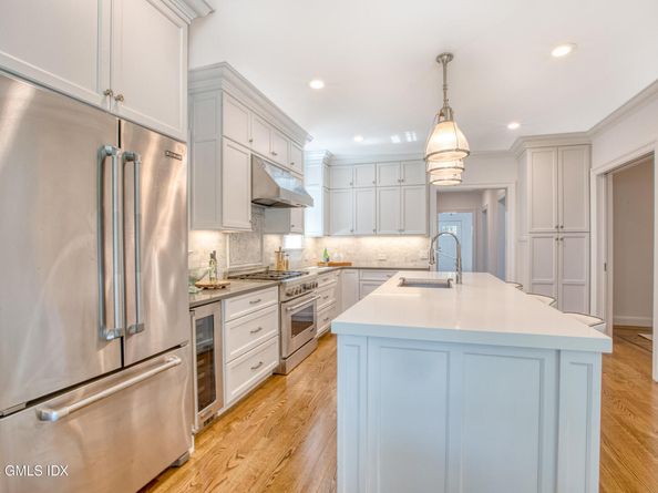 11 Orchard Place B, Greenwich CT 06830