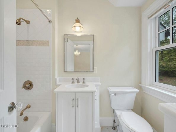 2775 North Street, Fairfield CT 06824