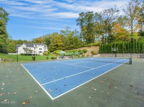 2775 North Street, Fairfield CT 06824