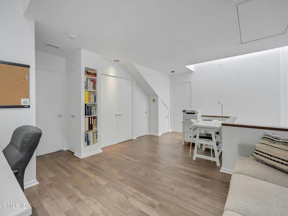 29 Angus Lane, Greenwich CT 06831