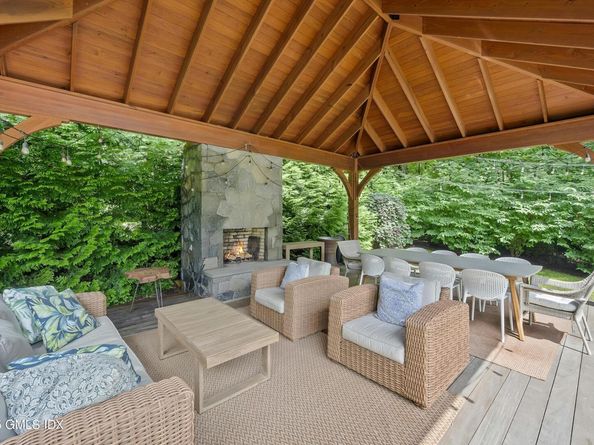29 Angus Lane, Greenwich CT 06831