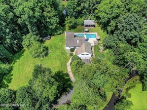 29 Angus Lane, Greenwich CT 06831