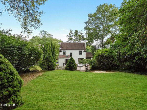 68 Valleywood Road, Cos Cob CT 06807