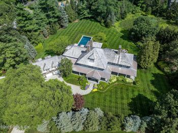 10 Copper Beech Road