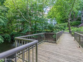 45 Ettl Lane 301, Greenwich CT 06831