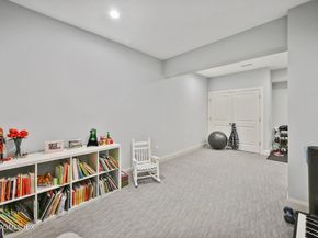 8 View Street 10, Greenwich CT 06830