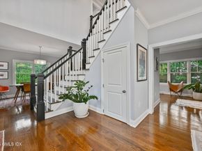 8 View Street 10, Greenwich CT 06830