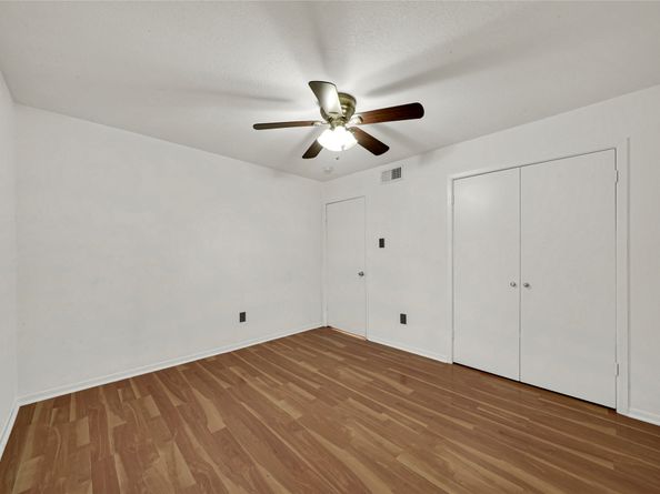 1516 Bay Area Blvd R6, Houston TX 77058