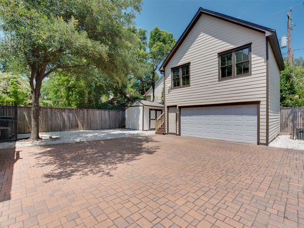 420 Heights Boulevard, Houston TX 77007