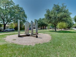 420 Heights Boulevard, Houston TX 77007