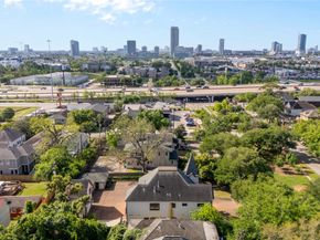 420 Heights Boulevard, Houston TX 77007