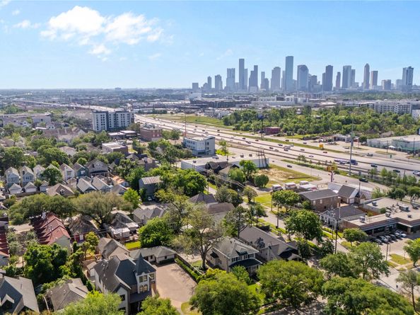 420 Heights Boulevard, Houston TX 77007