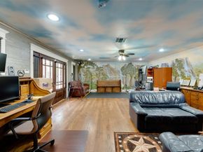 420 Heights Boulevard, Houston TX 77007