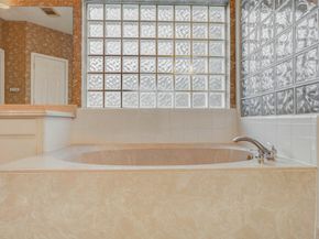 2106 Shade Crest Drive, Richmond TX 77406