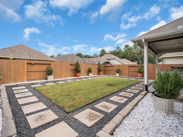 2819 Wilde Redbud Lane, Conroe TX 77385
