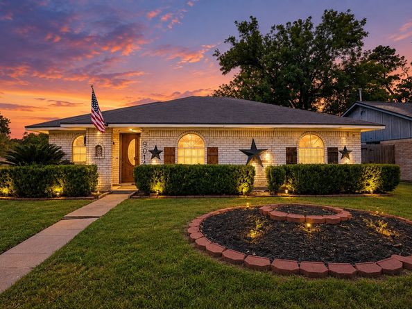 9014 Langfield Road, Houston TX 77040
